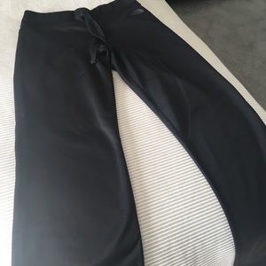 Women’s North Face sweat pants